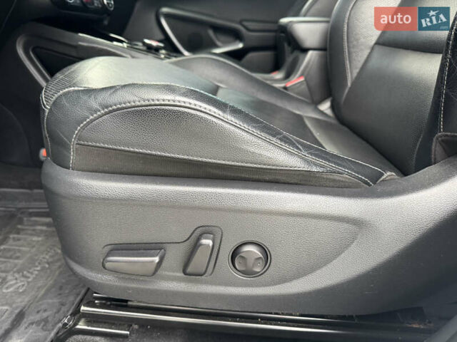 Белый Киа Soul, объемом двигателя 0 л и пробегом 122 тыс. км за 16300 $, фото 36 на Automoto.ua