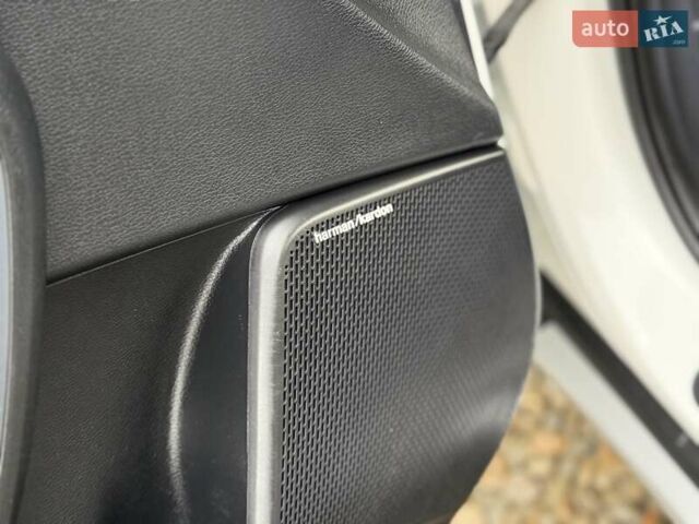 Білий Кіа Soul, об'ємом двигуна 0 л та пробігом 90 тис. км за 16100 $, фото 27 на Automoto.ua