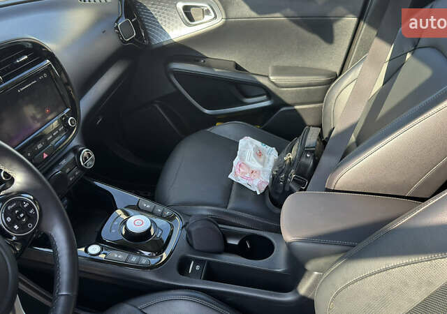 Белый Киа Soul, объемом двигателя 0 л и пробегом 147 тыс. км за 16999 $, фото 19 на Automoto.ua