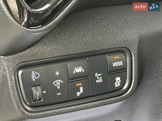 Білий Кіа Soul, об'ємом двигуна 0 л та пробігом 90 тис. км за 16100 $, фото 26 на Automoto.ua