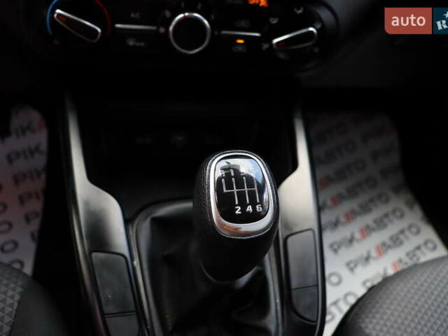 Белый Киа Soul, объемом двигателя 2 л и пробегом 46 тыс. км за 13900 $, фото 24 на Automoto.ua