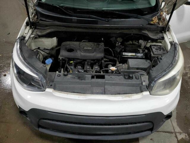 Белый Киа Soul, объемом двигателя 1.6 л и пробегом 75 тыс. км за 1400 $, фото 11 на Automoto.ua