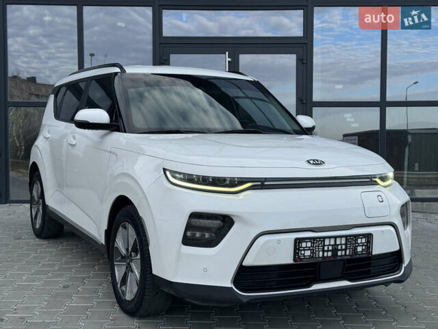 Белый Киа Soul, объемом двигателя 0 л и пробегом 122 тыс. км за 16300 $, фото 8 на Automoto.ua