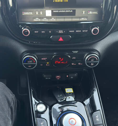 Белый Киа Soul, объемом двигателя 0 л и пробегом 147 тыс. км за 16999 $, фото 16 на Automoto.ua