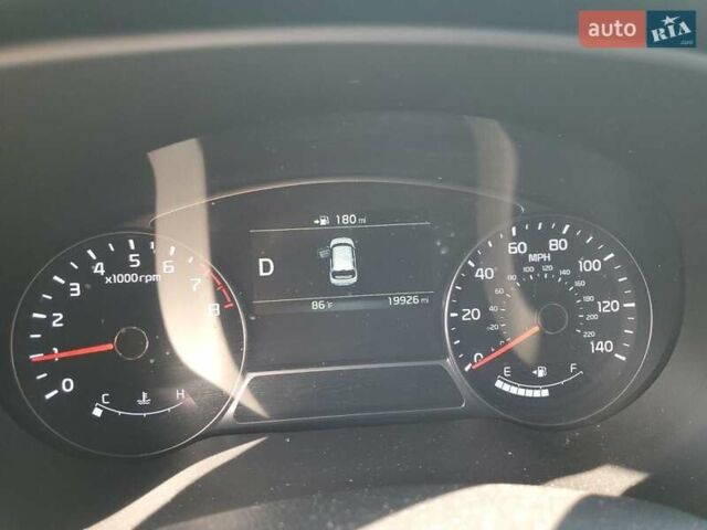 Белый Киа Soul, объемом двигателя 1.6 л и пробегом 30 тыс. км за 2700 $, фото 8 на Automoto.ua