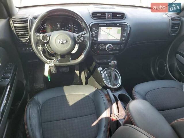 Белый Киа Soul, объемом двигателя 1.6 л и пробегом 30 тыс. км за 2700 $, фото 7 на Automoto.ua