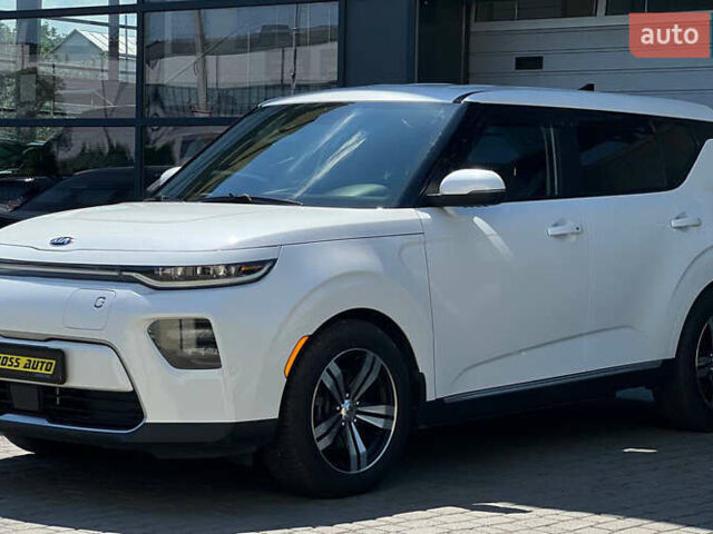 Белый Киа Soul, объемом двигателя 0 л и пробегом 73 тыс. км за 17400 $, фото 5 на Automoto.ua