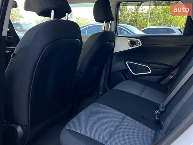 Белый Киа Soul, объемом двигателя 0 л и пробегом 73 тыс. км за 17400 $, фото 14 на Automoto.ua