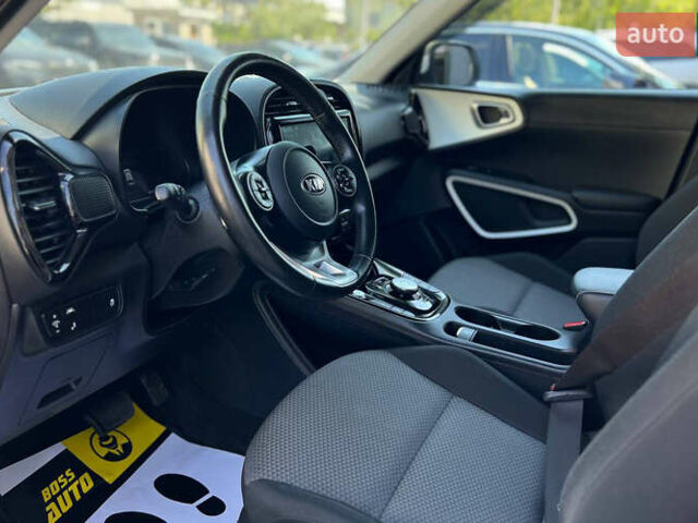 Белый Киа Soul, объемом двигателя 0 л и пробегом 73 тыс. км за 17400 $, фото 7 на Automoto.ua