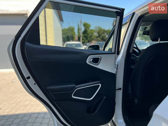Белый Киа Soul, объемом двигателя 0 л и пробегом 73 тыс. км за 17400 $, фото 13 на Automoto.ua