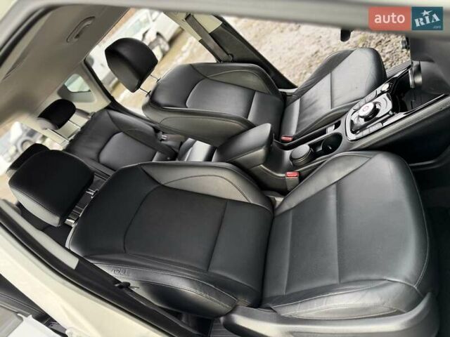 Білий Кіа Soul, об'ємом двигуна 0 л та пробігом 90 тис. км за 16100 $, фото 33 на Automoto.ua