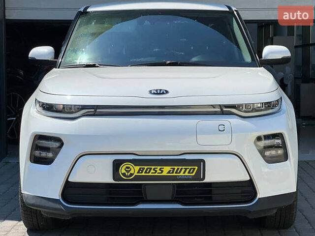 Белый Киа Soul, объемом двигателя 0 л и пробегом 73 тыс. км за 17400 $, фото 4 на Automoto.ua