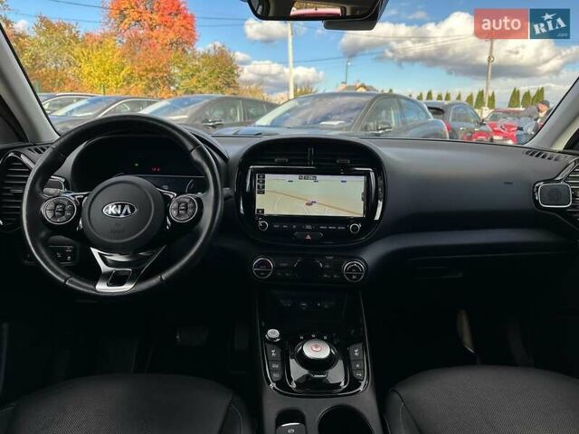 Білий Кіа Soul, об'ємом двигуна 0 л та пробігом 44 тис. км за 20700 $, фото 84 на Automoto.ua