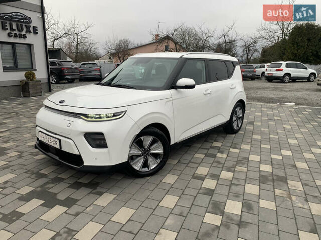 Білий Кіа Soul, об'ємом двигуна 0 л та пробігом 152 тис. км за 18999 $, фото 3 на Automoto.ua