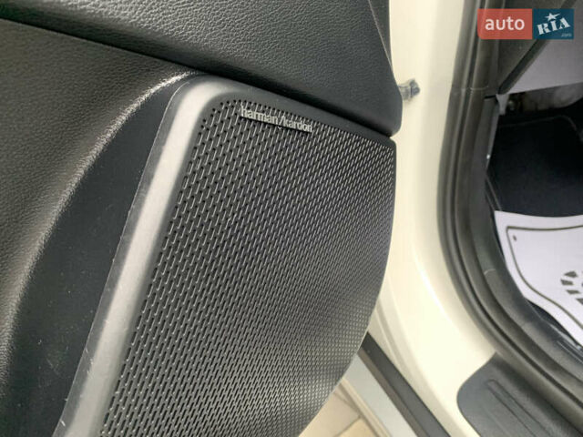 Білий Кіа Soul, об'ємом двигуна 0 л та пробігом 152 тис. км за 18999 $, фото 51 на Automoto.ua