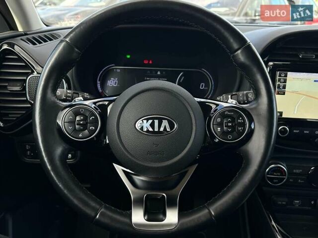 Білий Кіа Soul, об'ємом двигуна 0 л та пробігом 44 тис. км за 20700 $, фото 50 на Automoto.ua