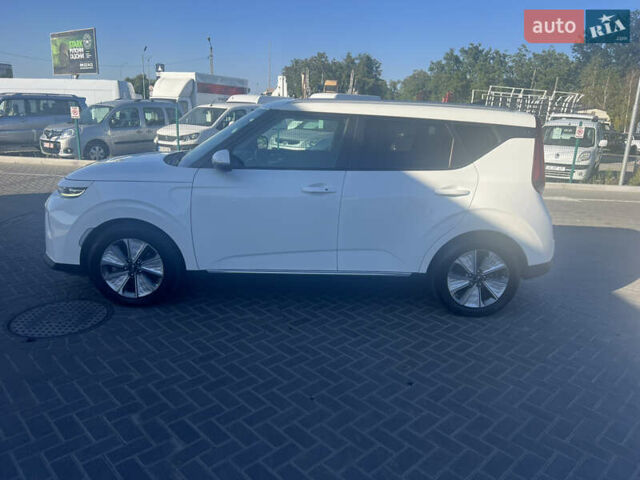 Белый Киа Soul, объемом двигателя 0 л и пробегом 111 тыс. км за 17500 $, фото 7 на Automoto.ua