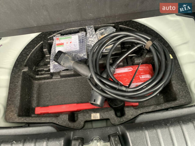 Білий Кіа Soul, об'ємом двигуна 0 л та пробігом 152 тис. км за 18999 $, фото 37 на Automoto.ua