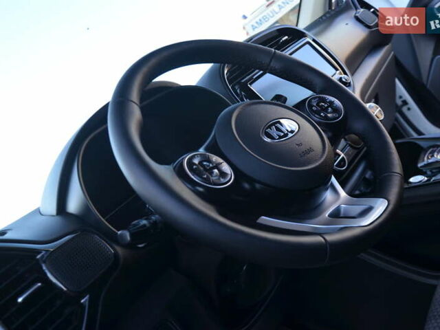 Білий Кіа Soul, об'ємом двигуна 0 л та пробігом 87 тис. км за 16150 $, фото 36 на Automoto.ua