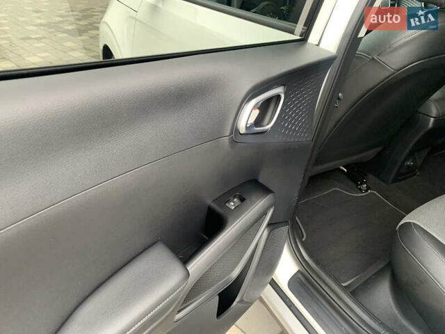 Білий Кіа Soul, об'ємом двигуна 0 л та пробігом 152 тис. км за 18999 $, фото 32 на Automoto.ua