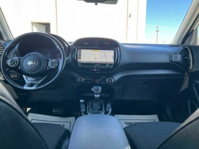 Белый Киа Soul, объемом двигателя 2 л и пробегом 80 тыс. км за 10250 $, фото 11 на Automoto.ua