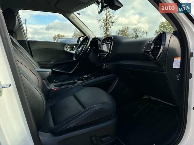 Білий Кіа Soul, об'ємом двигуна 0 л та пробігом 44 тис. км за 20700 $, фото 96 на Automoto.ua