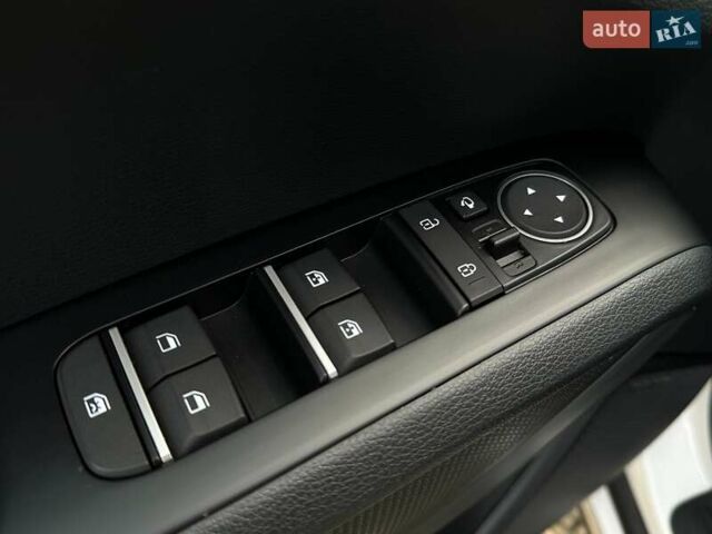 Білий Кіа Soul, об'ємом двигуна 0 л та пробігом 44 тис. км за 20700 $, фото 9 на Automoto.ua