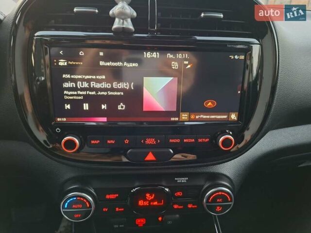 Белый Киа Soul, объемом двигателя 0 л и пробегом 147 тыс. км за 17700 $, фото 34 на Automoto.ua