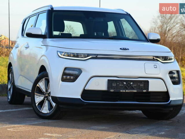 Білий Кіа Soul, об'ємом двигуна 0 л та пробігом 87 тис. км за 16150 $, фото 22 на Automoto.ua