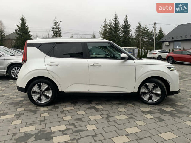 Білий Кіа Soul, об'ємом двигуна 0 л та пробігом 152 тис. км за 18999 $, фото 15 на Automoto.ua