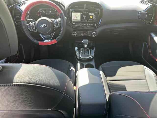 Белый Киа Soul, объемом двигателя 2 л и пробегом 33 тыс. км за 8900 $, фото 9 на Automoto.ua