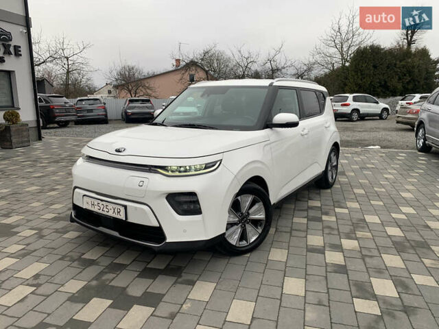 Білий Кіа Soul, об'ємом двигуна 0 л та пробігом 152 тис. км за 18999 $, фото 1 на Automoto.ua