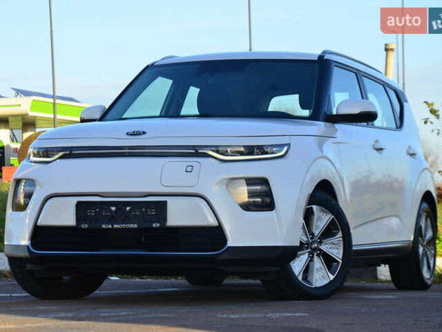 Білий Кіа Soul, об'ємом двигуна 0 л та пробігом 87 тис. км за 16150 $, фото 13 на Automoto.ua