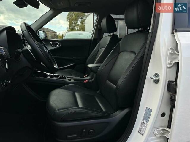 Білий Кіа Soul, об'ємом двигуна 0 л та пробігом 44 тис. км за 20700 $, фото 36 на Automoto.ua