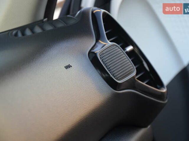 Білий Кіа Soul, об'ємом двигуна 0 л та пробігом 87 тис. км за 16150 $, фото 41 на Automoto.ua