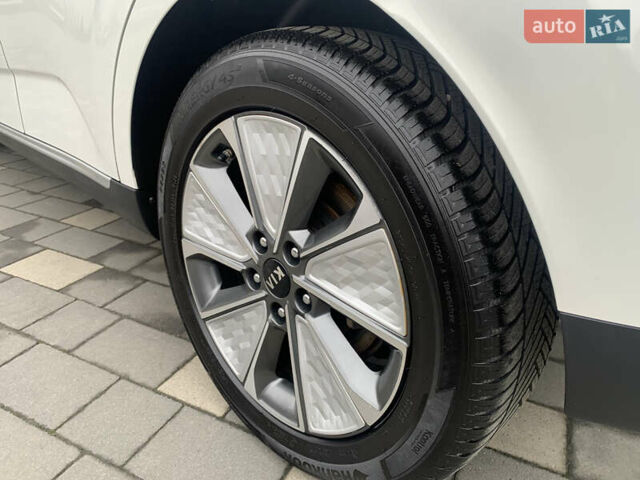 Білий Кіа Soul, об'ємом двигуна 0 л та пробігом 152 тис. км за 18999 $, фото 23 на Automoto.ua