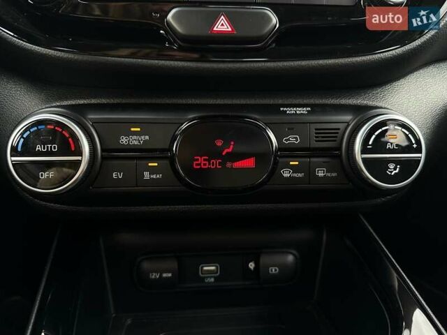 Білий Кіа Soul, об'ємом двигуна 0 л та пробігом 44 тис. км за 20700 $, фото 66 на Automoto.ua