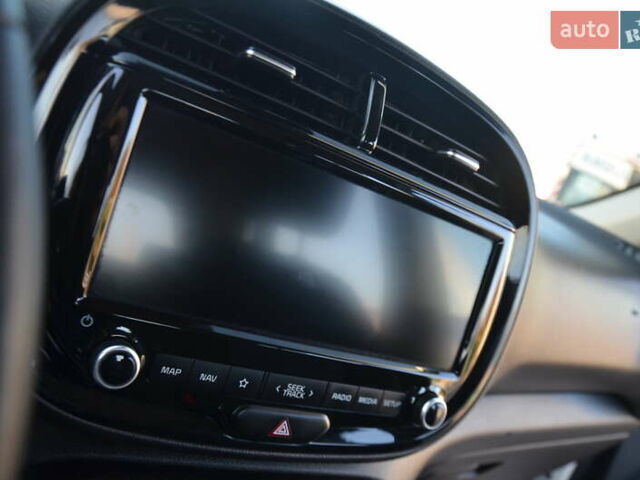 Білий Кіа Soul, об'ємом двигуна 0 л та пробігом 87 тис. км за 16150 $, фото 48 на Automoto.ua