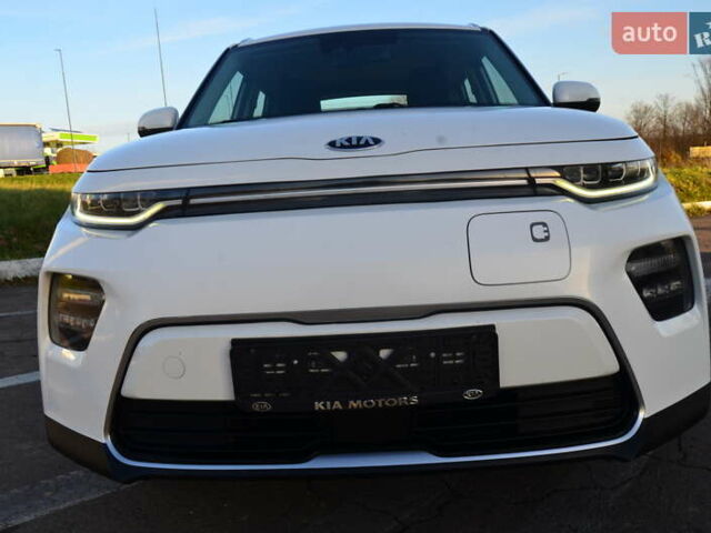 Білий Кіа Soul, об'ємом двигуна 0 л та пробігом 87 тис. км за 16150 $, фото 16 на Automoto.ua