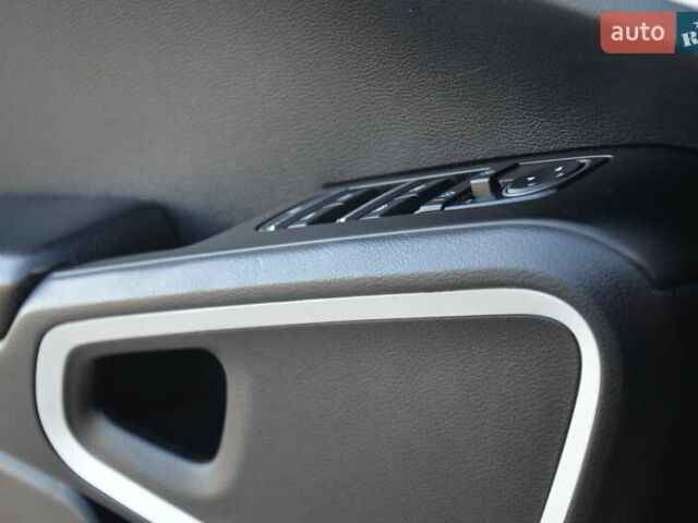 Білий Кіа Soul, об'ємом двигуна 0 л та пробігом 87 тис. км за 16150 $, фото 47 на Automoto.ua