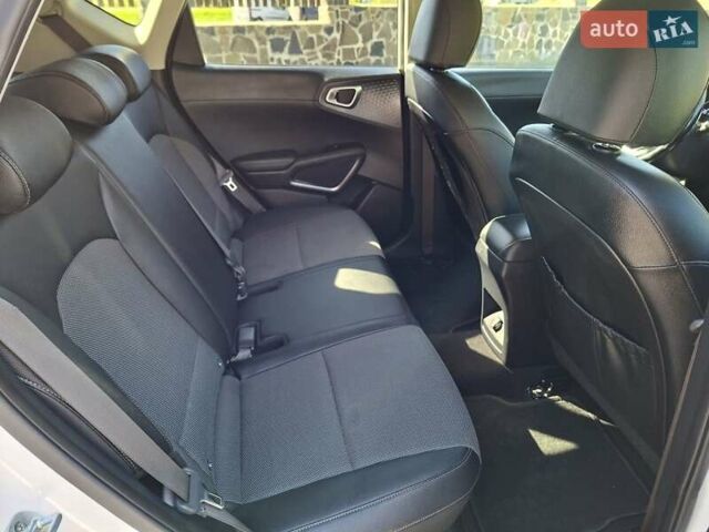 Белый Киа Soul, объемом двигателя 0 л и пробегом 146 тыс. км за 17800 $, фото 15 на Automoto.ua