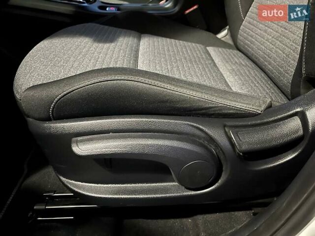 Белый Киа Soul, объемом двигателя 0 л и пробегом 40 тыс. км за 17900 $, фото 10 на Automoto.ua