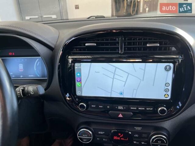 Белый Киа Soul, объемом двигателя 0 л и пробегом 40 тыс. км за 17900 $, фото 11 на Automoto.ua