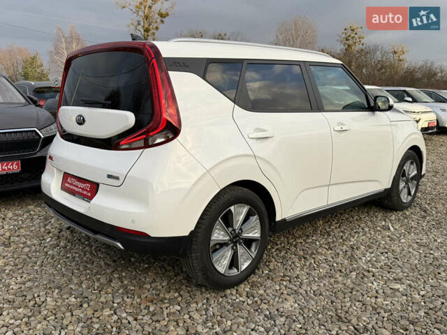 Белый Киа Soul, объемом двигателя 0 л и пробегом 26 тыс. км за 21500 $, фото 21 на Automoto.ua