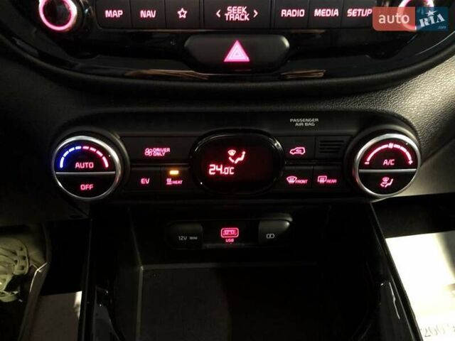 Белый Киа Soul, объемом двигателя 0 л и пробегом 40 тыс. км за 17490 $, фото 22 на Automoto.ua