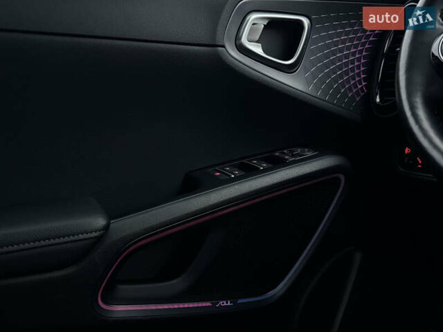 Белый Киа Soul, объемом двигателя 0 л и пробегом 26 тыс. км за 21500 $, фото 32 на Automoto.ua