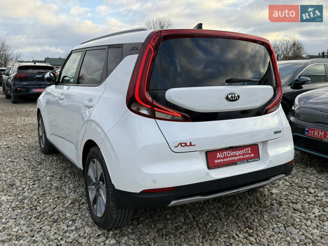 Белый Киа Soul, объемом двигателя 0 л и пробегом 26 тыс. км за 21500 $, фото 18 на Automoto.ua