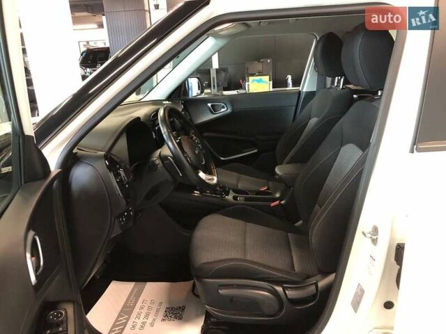 Белый Киа Soul, объемом двигателя 0 л и пробегом 40 тыс. км за 17900 $, фото 13 на Automoto.ua