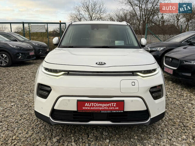 Белый Киа Soul, объемом двигателя 0 л и пробегом 26 тыс. км за 21500 $, фото 13 на Automoto.ua