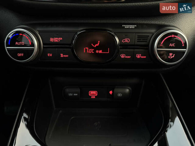 Белый Киа Soul, объемом двигателя 0 л и пробегом 26 тыс. км за 21500 $, фото 70 на Automoto.ua